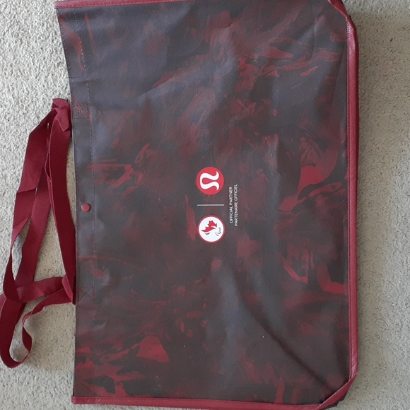 Large Lululemon Reusable Red Tote Bag (1) - Picture 2 of 3